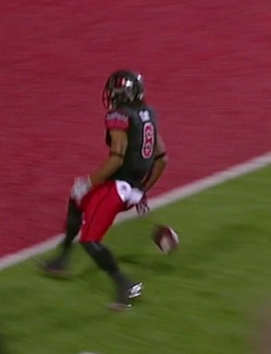 Kaelin Clay drops the ball.