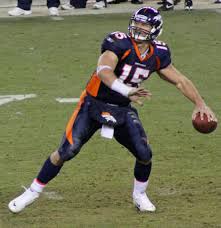 Tim Tebow shows off his form that ... never mind.