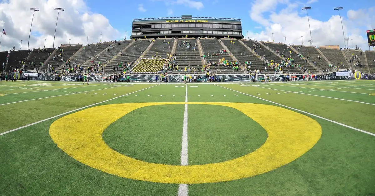 Only 13,933 Fans? It&#39;s Nothing New at Autzen | FishDuck | FishDuck