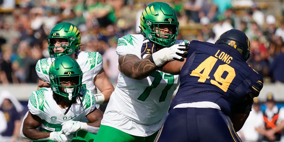 Oregon Ducks Football - Bo Nix Vs Cal - FishDuck.com in Eugene, OR