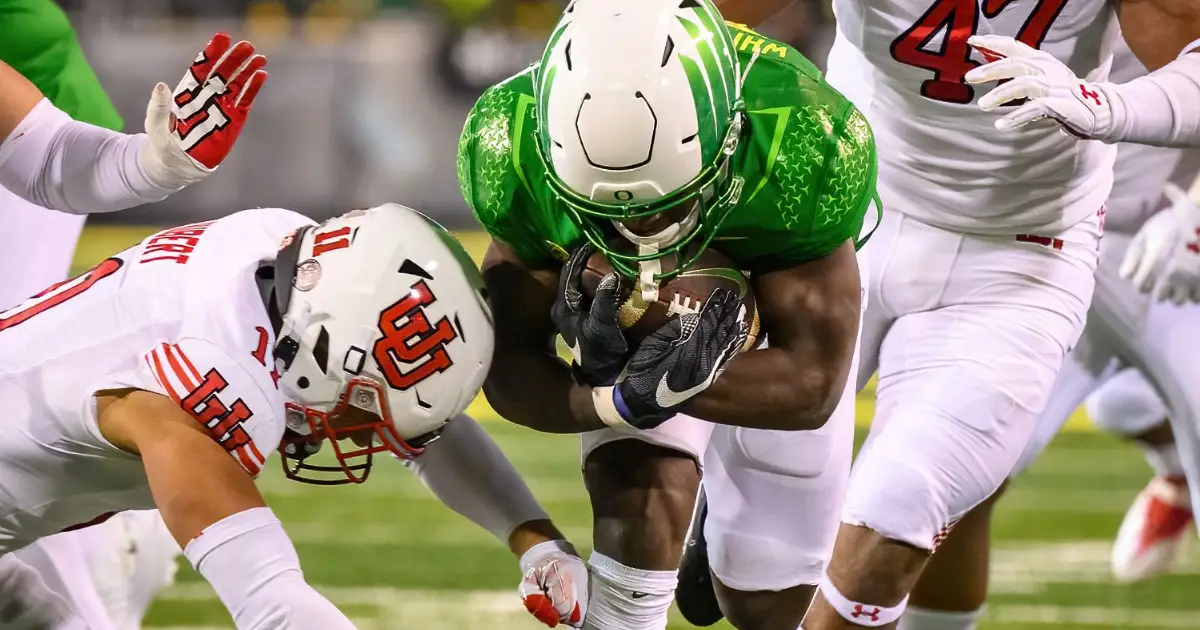 Oregon Ducks Football - Run Game vs Utah Football - FishDuck.com in Eugene, OR