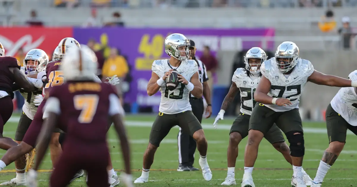 Oregon Ducks Football - FishDuck.com in Eugene, OR - Ty Thompson