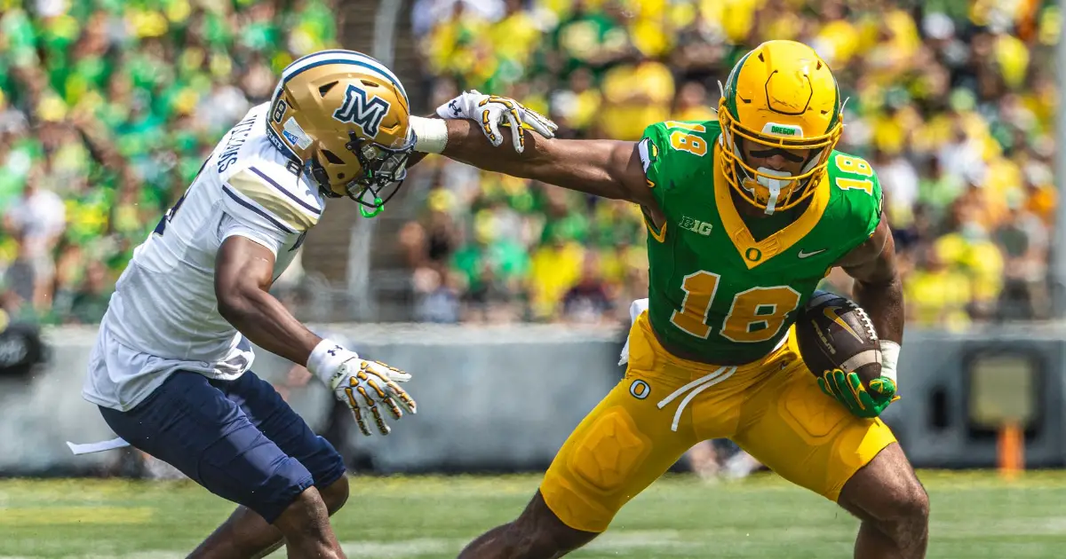 Kenyon Sadiq - Oregon Football - Vs Montanta State - FishDuck.com in Eugene, OR